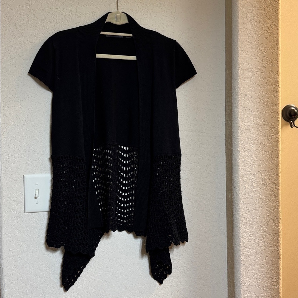 JW Petite Women's Black Open-Front Sweater with Weave at bottom Size PL